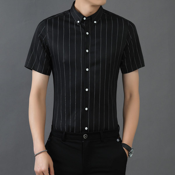 Suveks sobiv meeste lühikeste varrukatega särk