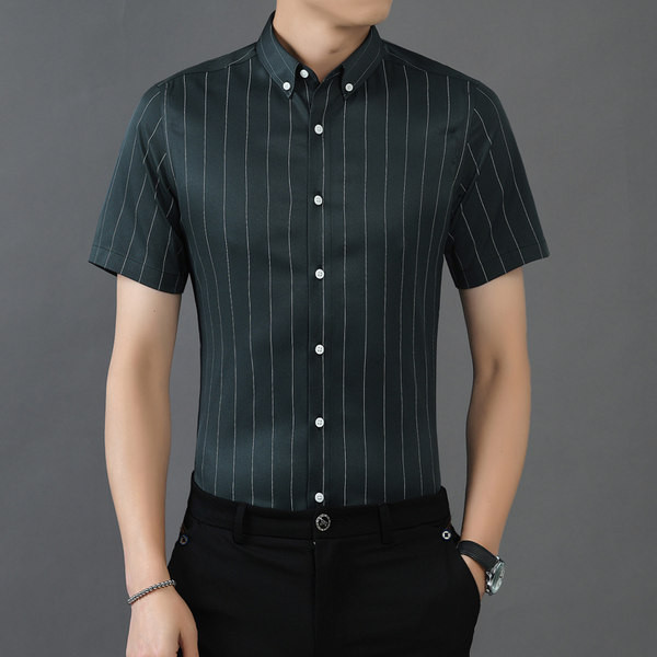 Suveks sobiv meeste lühikeste varrukatega särk