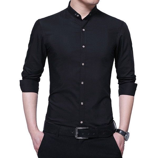 Klassikalise krae ja nööpidega meeste särk - tavaline mudel