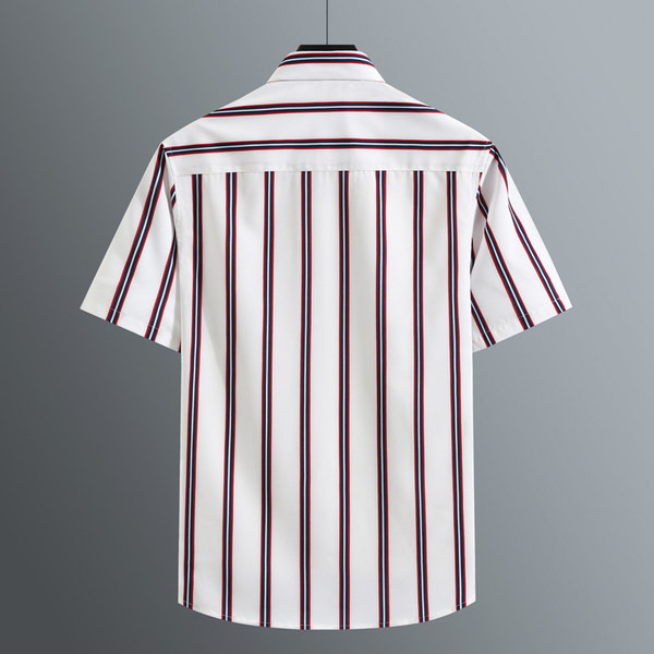 Ανδρικό πουκάμισο με κουμπιά και κλασικό κολάρο σε διάφορα χρώματα