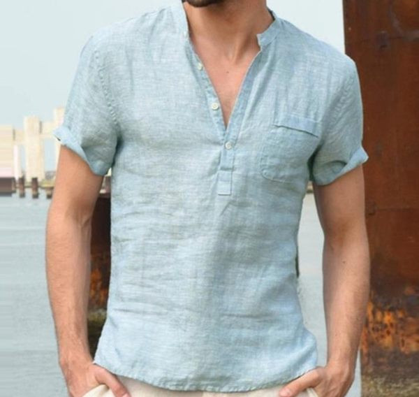 Uue mudeli nööpide ja lühikeste varrukatega meeste särk mitmes värvitoonis