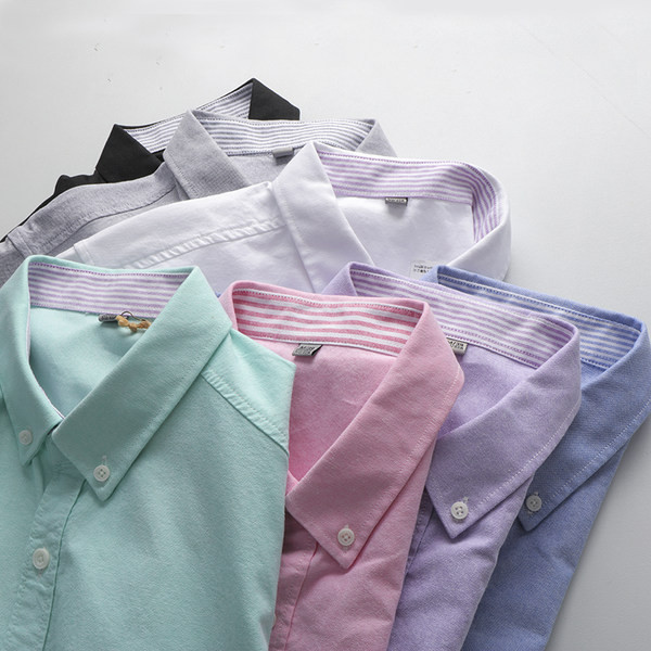 Klassikalise krae ja nööpidega vabaaja meeste särk