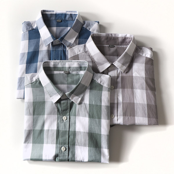 Klassikalise kraega vabaaja meeste ruuduline särk