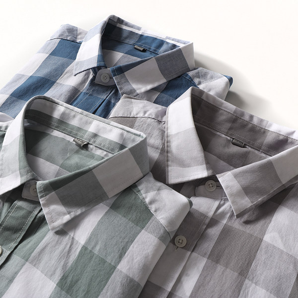 Klassikalise kraega vabaaja meeste ruuduline särk