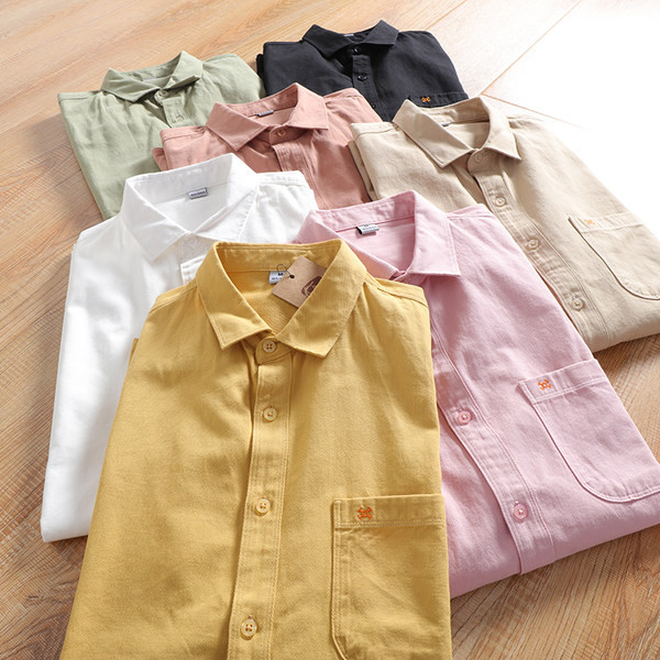 Ikdienas vīriešu krekls ar klasisku apkakli un pogām