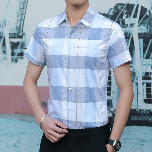 Vīriešu rūtains krekls ar pogām un īsām piedurknēm