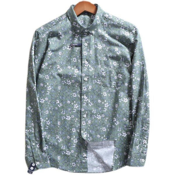 Vīriešu krekls ar klasisku apkakli un ziedu rakstu