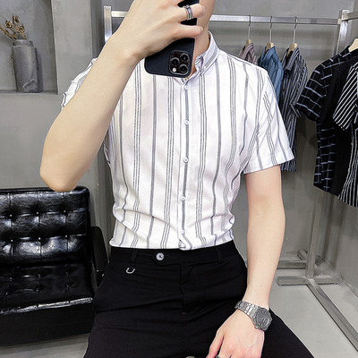 Mitmes värvitoonis nööpidega meeste särk