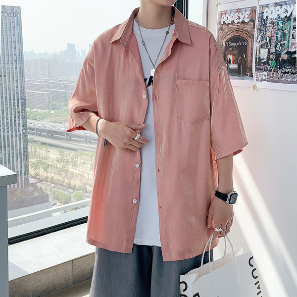 Vasaras vīriešu krekls ar spīdīgu efektu