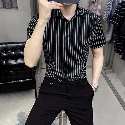 Triibuline meeste särk lühikeste varrukate ja nööpidega mitmes värvitoonis