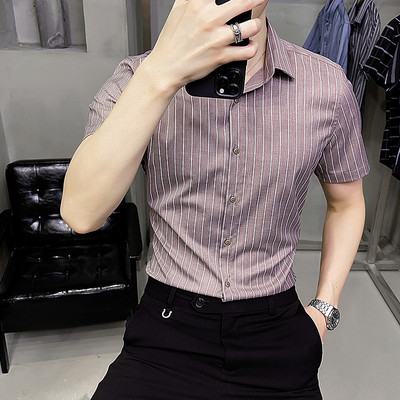 Triibuline meeste särk lühikeste varrukate ja nööpidega mitmes värvitoonis