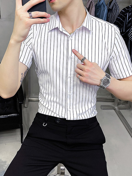 Triibuline meeste särk lühikeste varrukate ja nööpidega mitmes värvitoonis