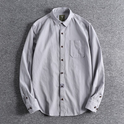 Moodne pikkade varrukatega ja klassikalise kraega meeste särk - ühevärviline mudel