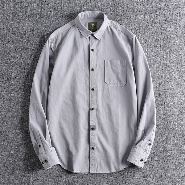 Moodne pikkade varrukatega ja klassikalise kraega meeste särk - ühevärviline mudel