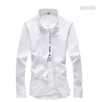 Meeste pikkade varrukatega särk ja aplikatsiooniga lilled krael