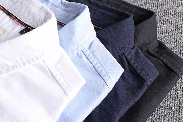 Vasaras vīriešu krekls ar īsām piedurknēm un izšuvumiem