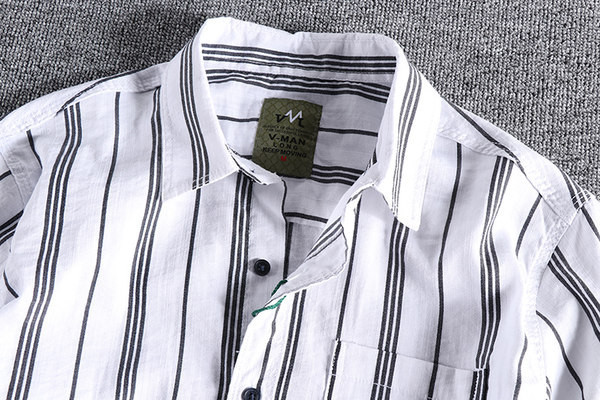 Meeste triibuline särk klassikalise kraega, valge