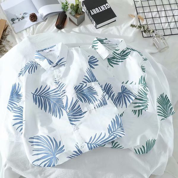 Vasaras krekls ar ziedu rakstu