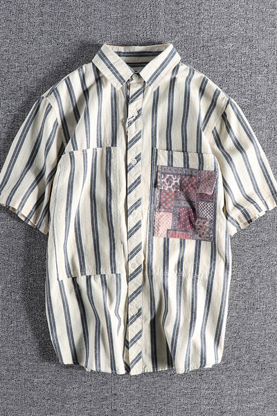 Prugasta muška košulja s džepom i kratkim rukavima u bijeloj boji