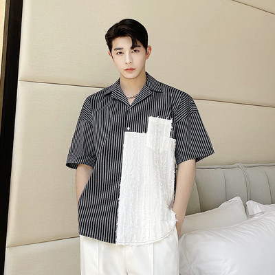 Klassikalise krae ja nööpidega lai meeste särk