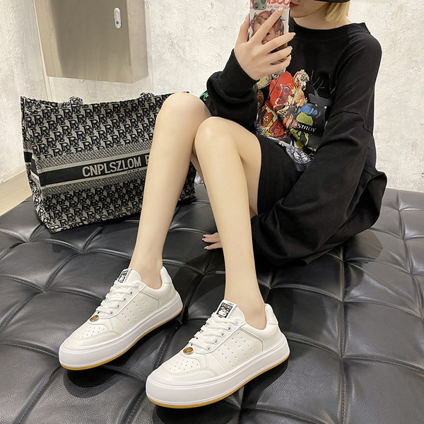 Casual αναπνεύσιμα αθλητικά παπούτσια από οικολογικό δέρμα