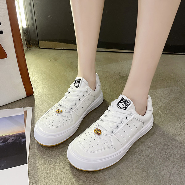 Casual αναπνεύσιμα αθλητικά παπούτσια από οικολογικό δέρμα