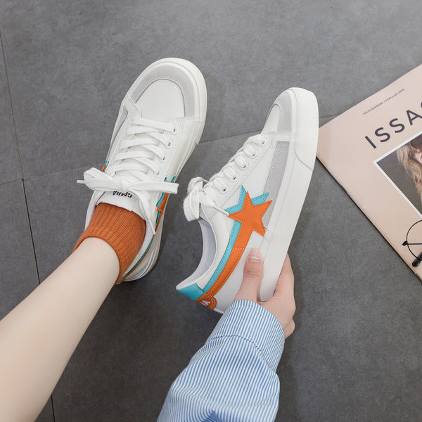 Öko-nahast tekstiga vabaaja tossud naistele