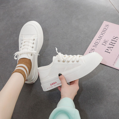 Γυναικεία casual αθλητικά παπούτσια με επιγραφή και παχύ παντελόνι