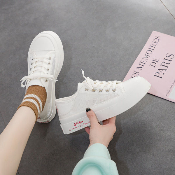 Γυναικεία casual αθλητικά παπούτσια με επιγραφή και παχύ παντελόνι