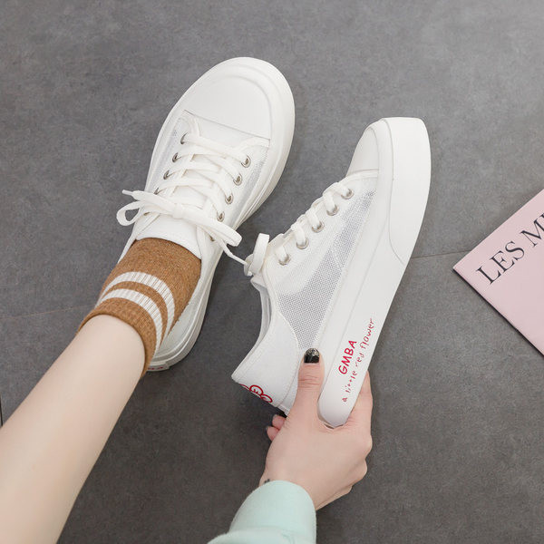 Γυναικεία casual αθλητικά παπούτσια με επιγραφή και παχύ παντελόνι