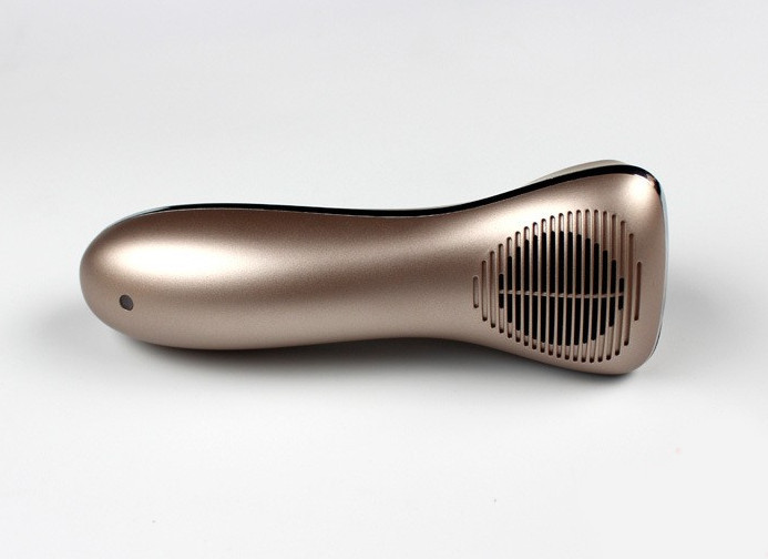 Kosmētiska ierīce sejas tīrīšanai ar karstu un aukstu gaisu