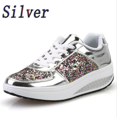 Uus läikiva efektiga ja tasase tallaga naiste tossud