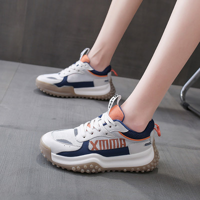 Kahes värvitoonis paelte ja kirjadega suvised naiste tossud