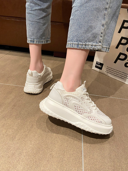 Elpojošas sieviešu kedas baltā krāsā