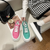 Ühevärvilised lameda tallaga naiste tossud