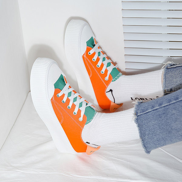 Ikdienas sieviešu kedas ar saitēm divās krāsās