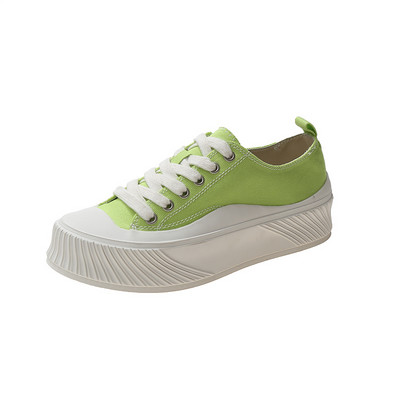 Lameda talla ja paeltega naiste lõuendist tossude uus mudel