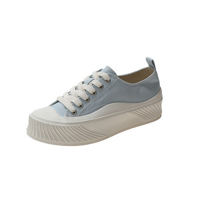 Lameda talla ja paeltega naiste lõuendist tossude uus mudel