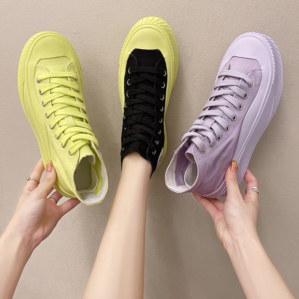 Jauns audekla kedu modelis ar emblēmu sievietēm