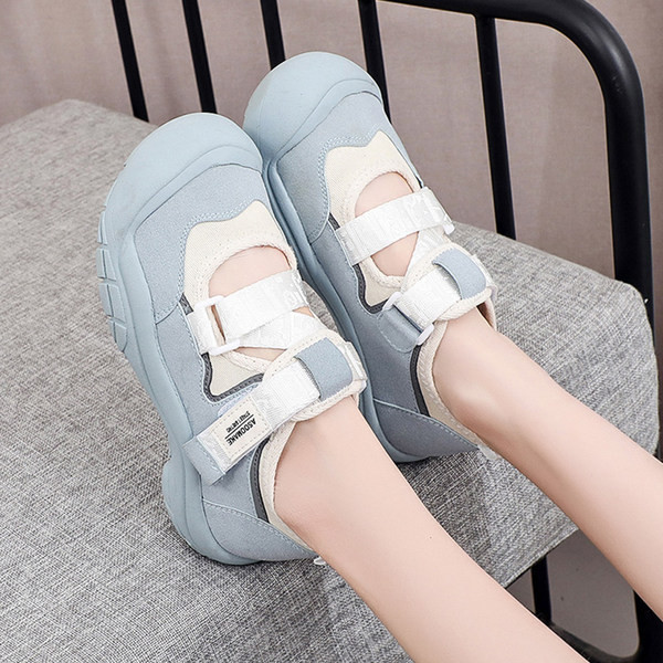 Uus mudel takjapaelaga tekstiilist tossud naistele