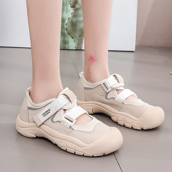 Uus mudel takjapaelaga tekstiilist tossud naistele