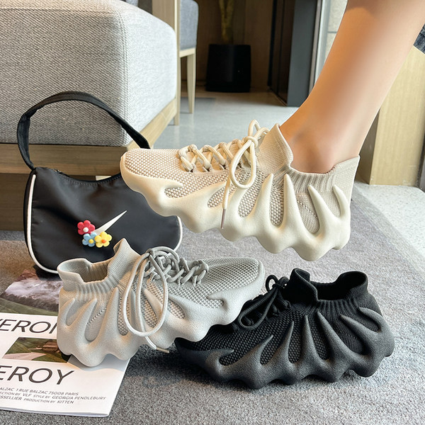 Sieviešu čības ar šņorēm