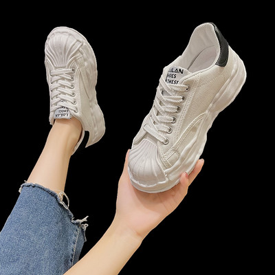 Sieviešu ikdienas apavi ar šņorēm un gumijas zoli