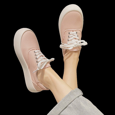 Naiste ühevärvilised tasase talla ja paeltega tossud