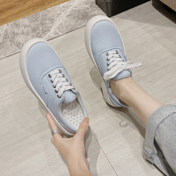 Naiste ühevärvilised tasase talla ja paeltega tossud