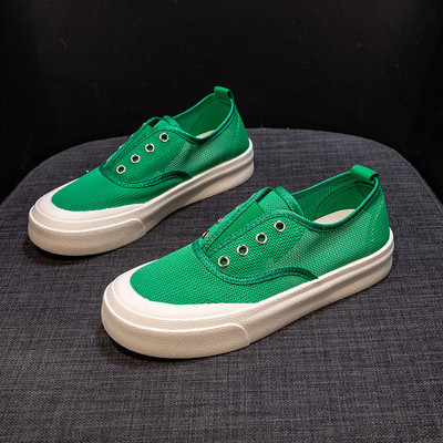 Lameda tallaga hingavad naiste tossud