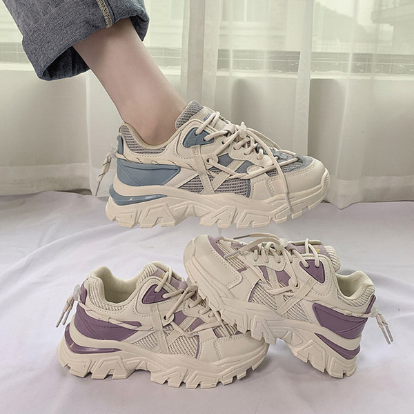 Jauns sieviešu kedu modelis no eko ādas un tekstila ar raupju zoli