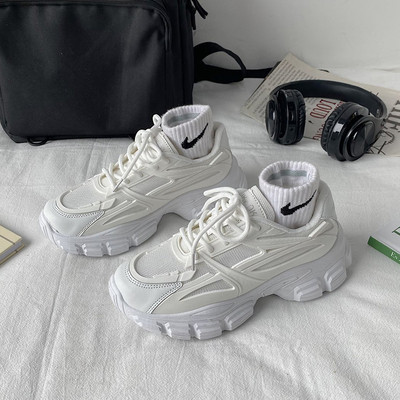 Sieviešu kedas ar šņorēm un rupju zoli četrās krāsās