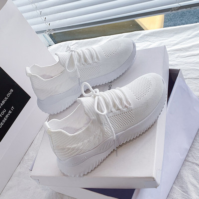 Kolmes värvitoonis paeltega igapäevased hingavad tossud