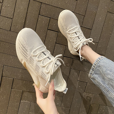 Hingavad suvised paeltega tekstiilist tossud